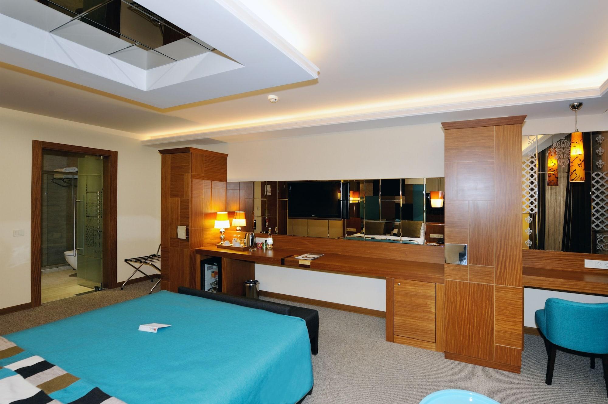Collage Pera Hotel Istanbul Eksteriør billede