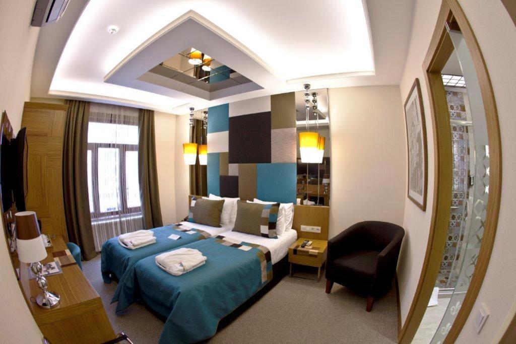 Collage Pera Hotel Istanbul Eksteriør billede