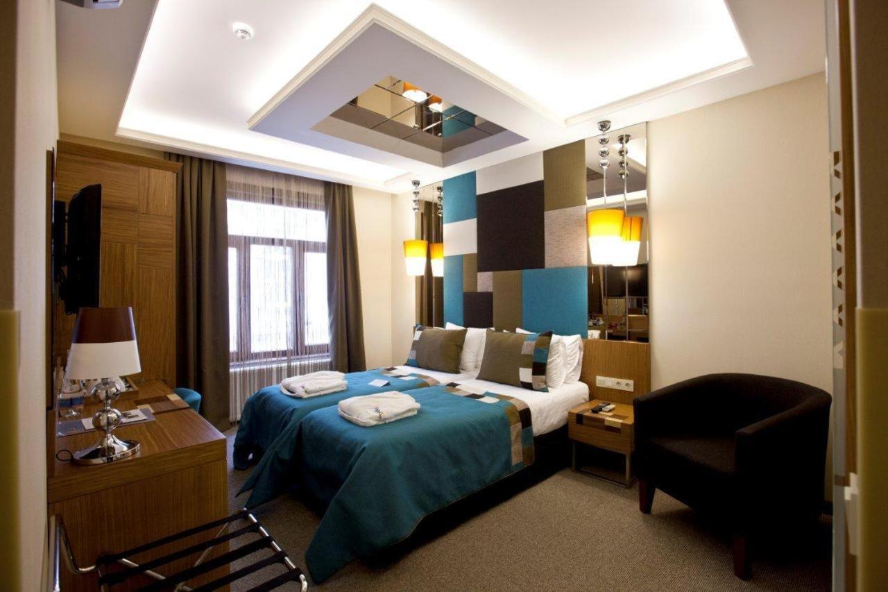 Collage Pera Hotel Istanbul Eksteriør billede